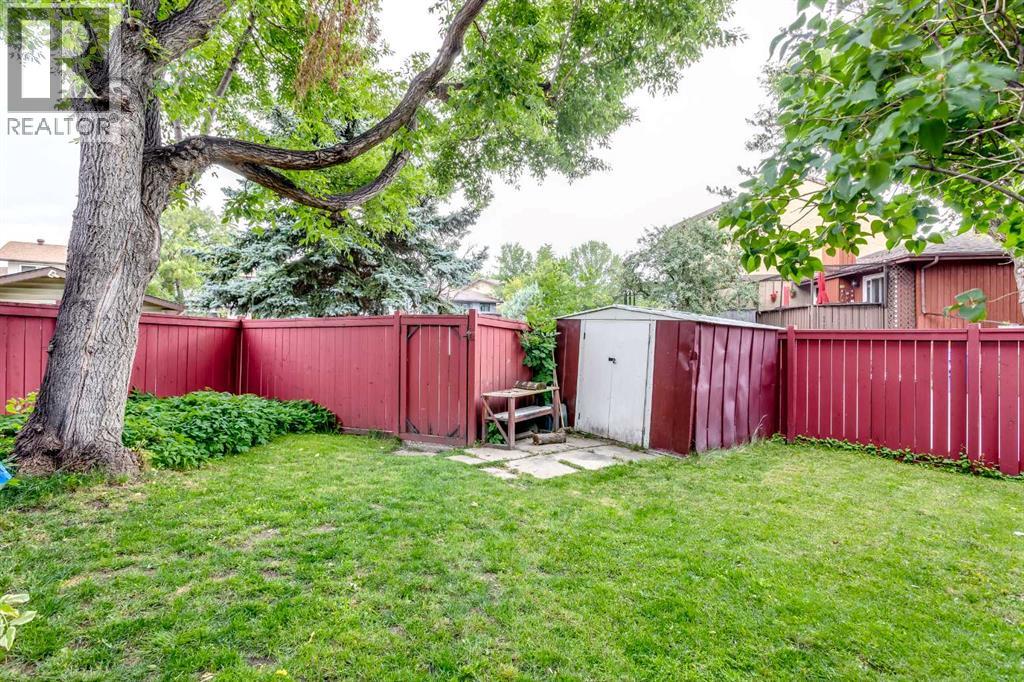 Single Family House for Sale in  Whiteridge Place NE Whitehorn Calgary 