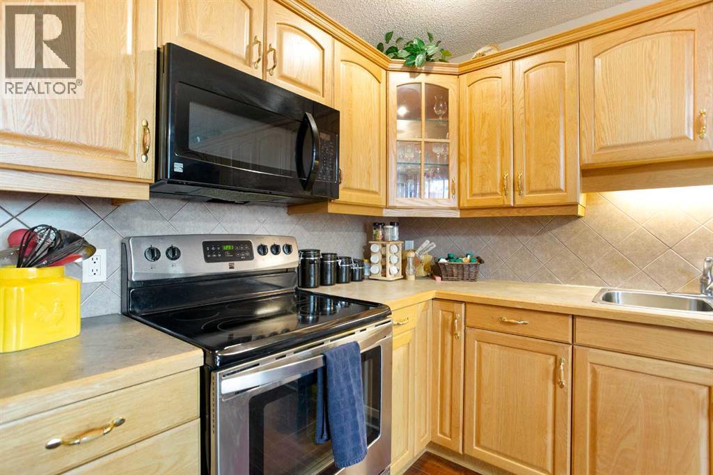 Single Family House for Sale in  Whiteridge Place NE Whitehorn Calgary 