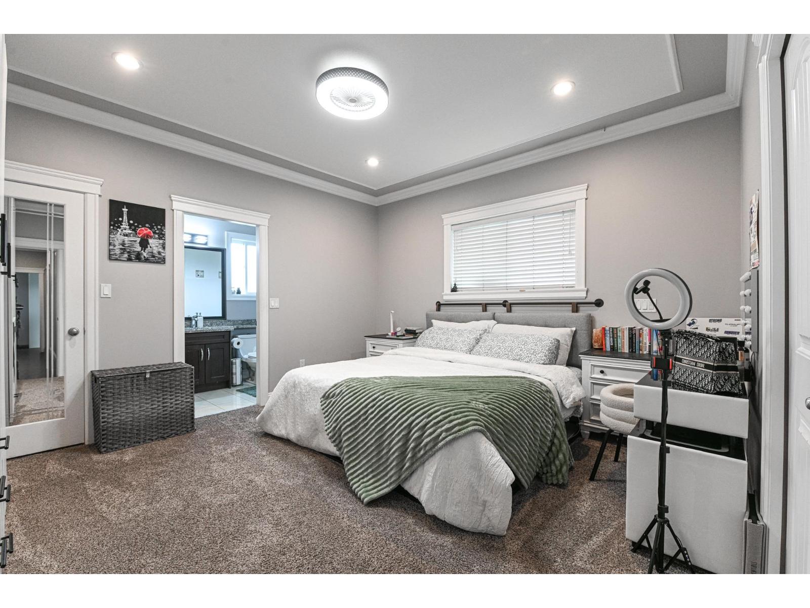 Photo 7 of 7554 Murray Street, Mission BC