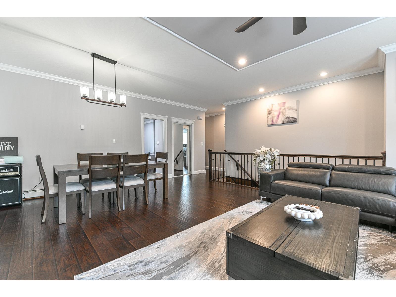 Photo 8 of 7554 Murray Street, Mission BC