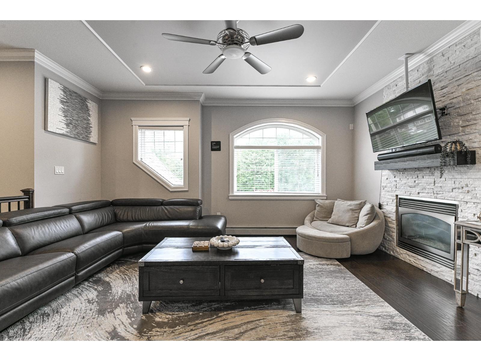 Photo 11 of 7554 Murray Street, Mission BC