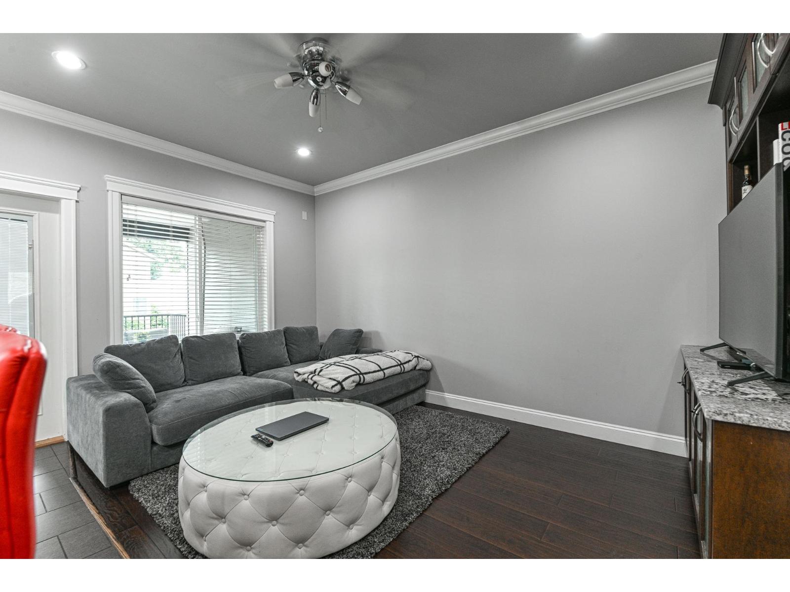 Photo 9 of 7554 Murray Street, Mission BC