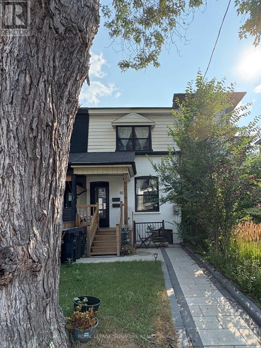 Photo 1 of Upper 163 Hampton Avenue, Toronto ON