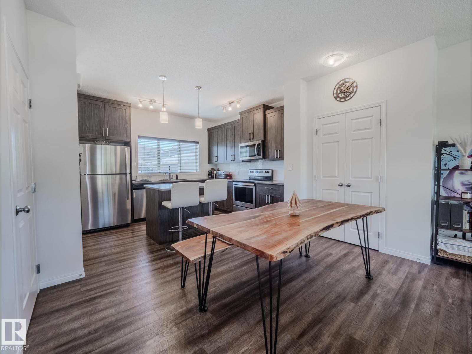 Photo 17 of 2028 Cavanagh Dr Sw, Edmonton AB