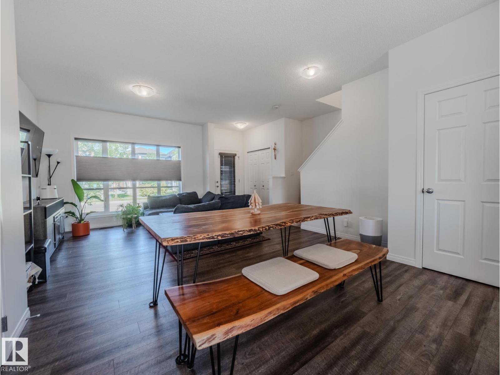 Photo 19 of 2028 Cavanagh Dr Sw, Edmonton AB