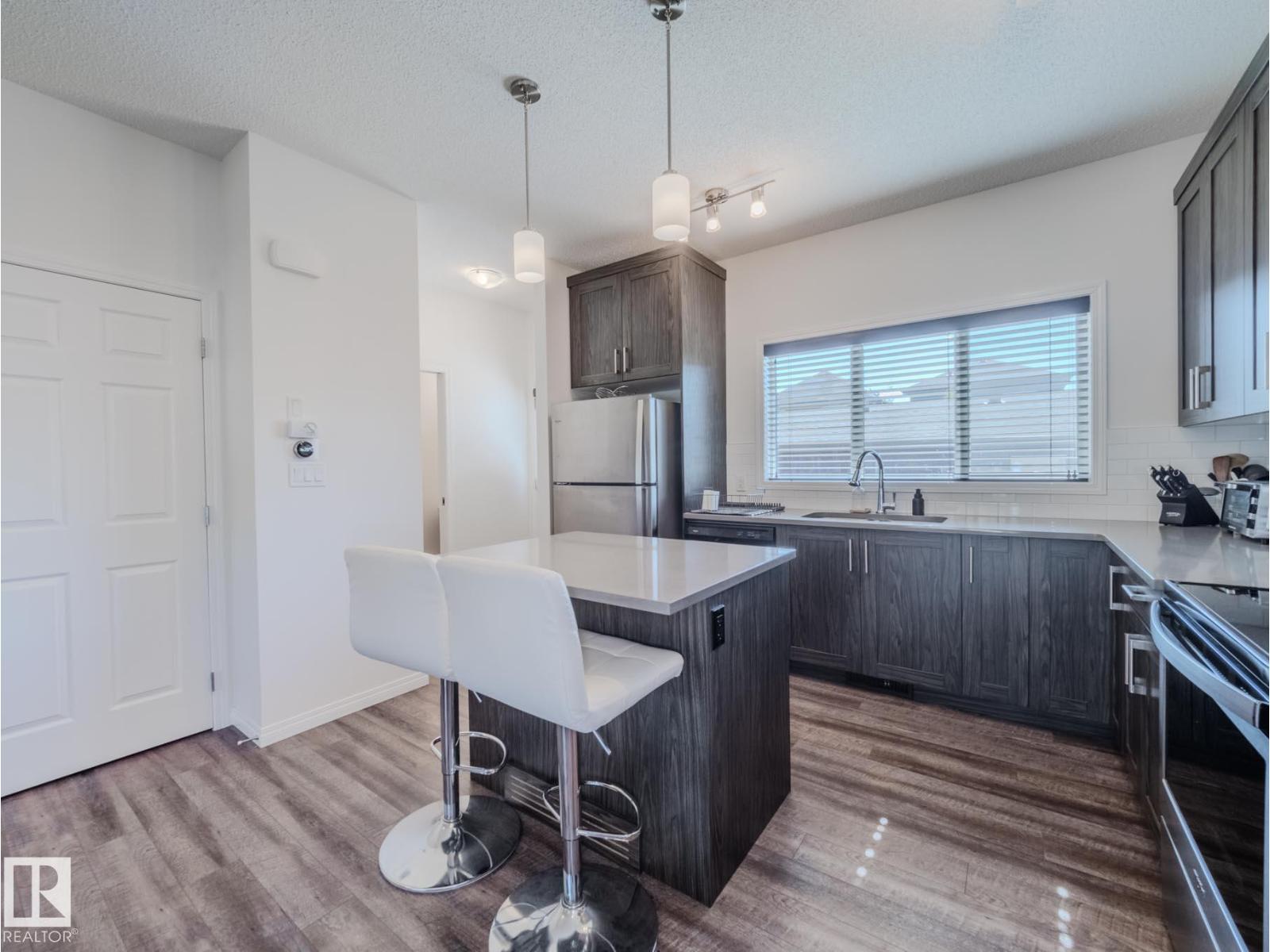 Photo 20 of 2028 Cavanagh Dr Sw, Edmonton AB