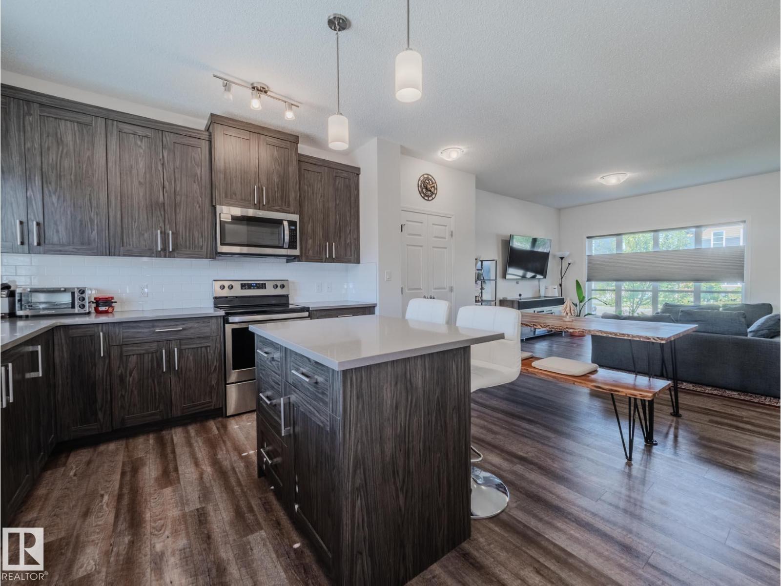 Photo 24 of 2028 Cavanagh Dr Sw, Edmonton AB