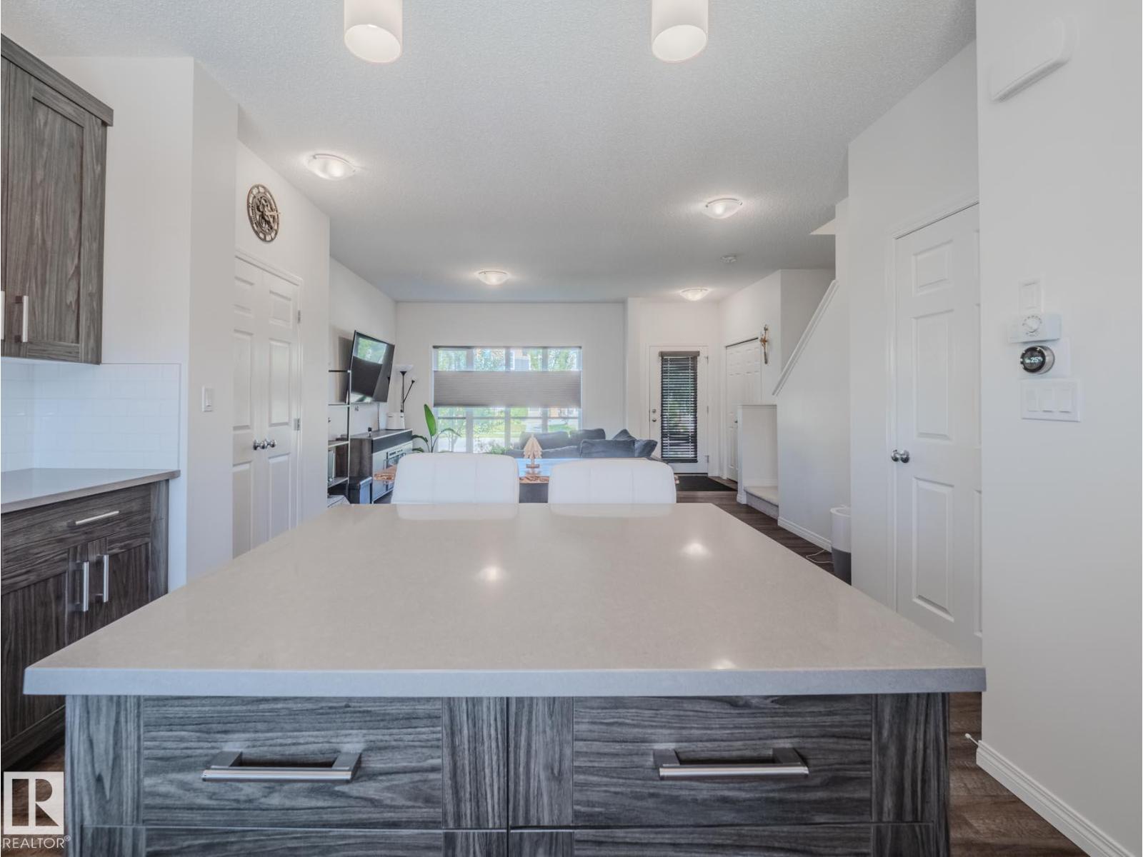Photo 26 of 2028 Cavanagh Dr Sw, Edmonton AB