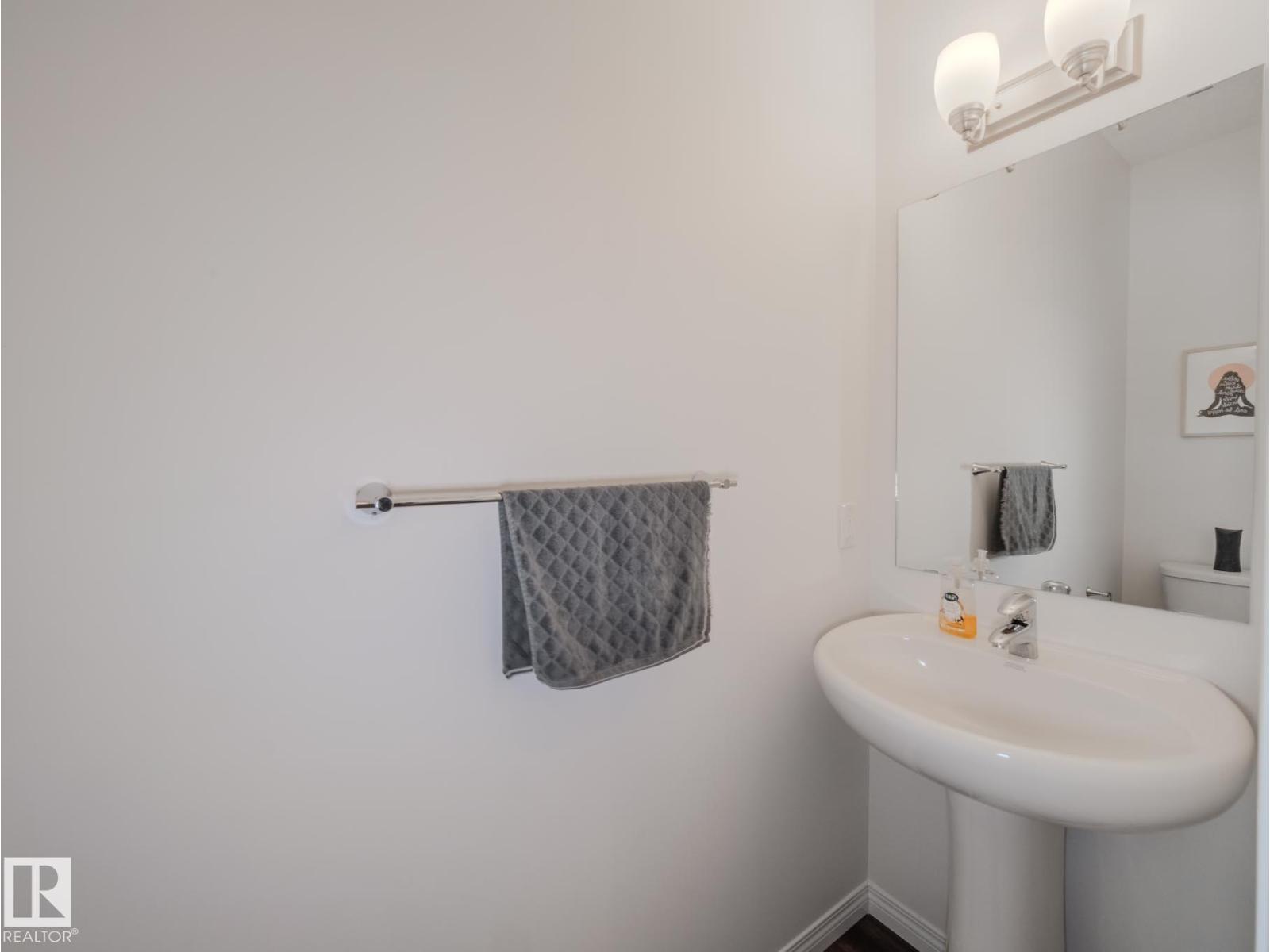 Photo 30 of 2028 Cavanagh Dr Sw, Edmonton AB