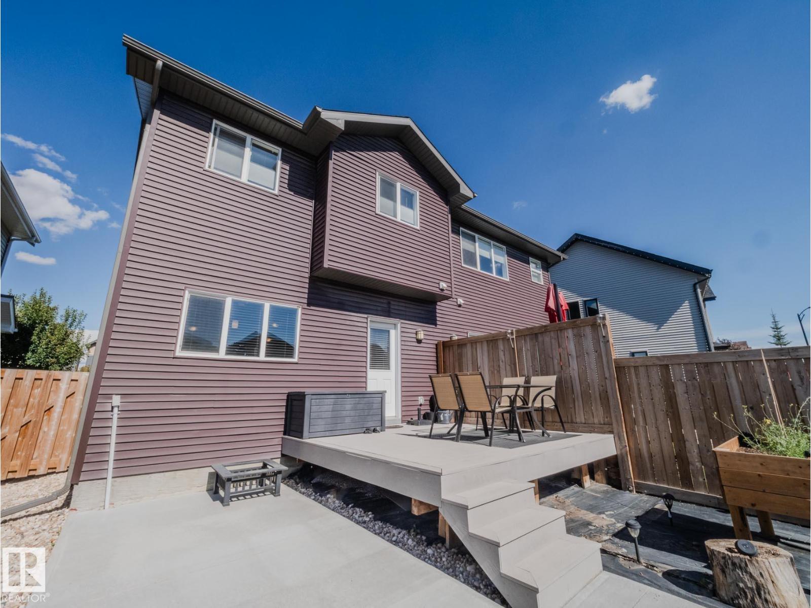 Photo 4 of 2028 Cavanagh Dr Sw, Edmonton AB