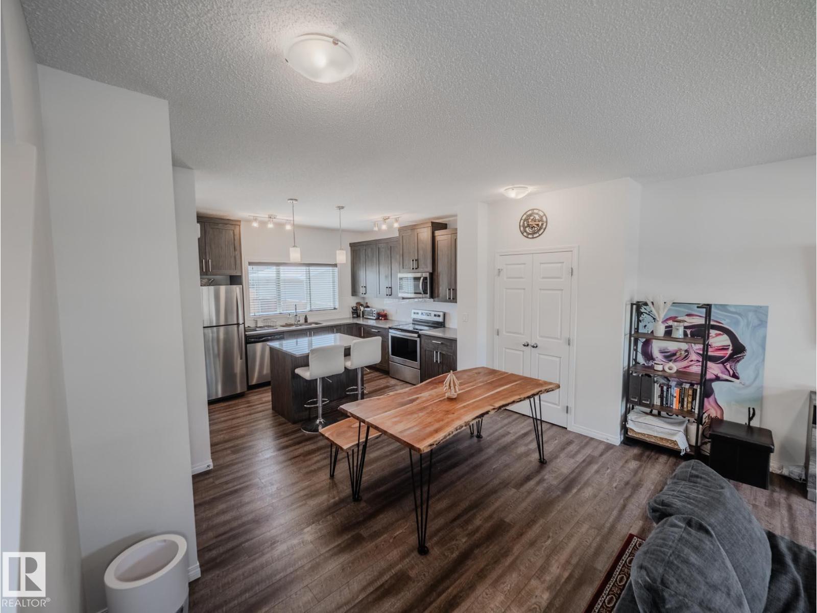 Photo 40 of 2028 Cavanagh Dr Sw, Edmonton AB