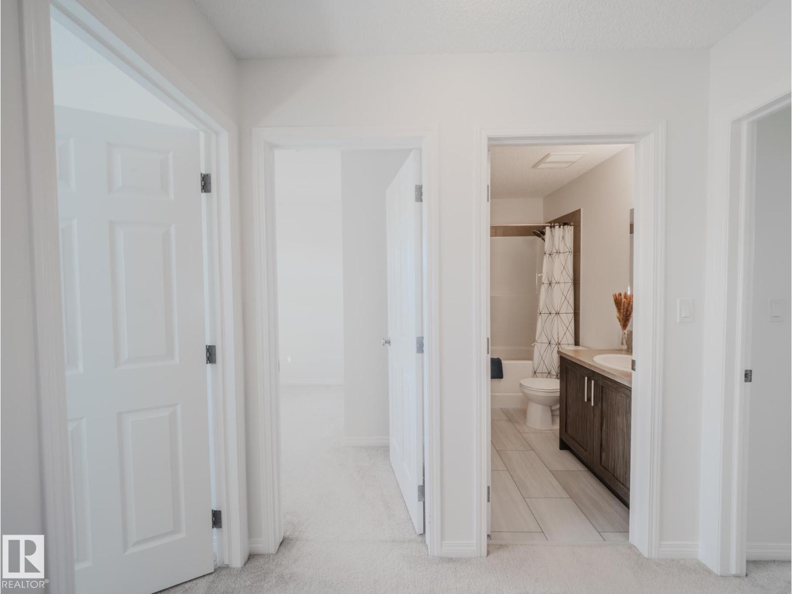 Photo 42 of 2028 Cavanagh Dr Sw, Edmonton AB