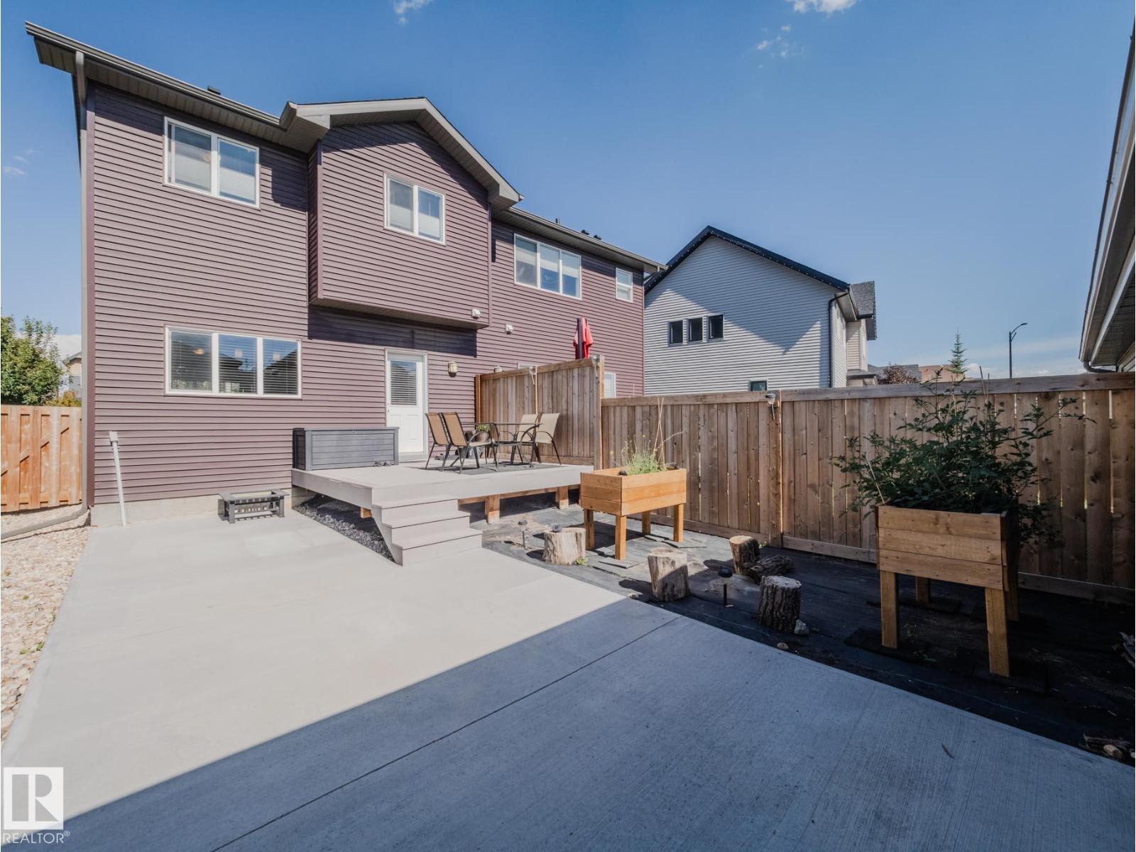 Photo 6 of 2028 Cavanagh Dr Sw, Edmonton AB