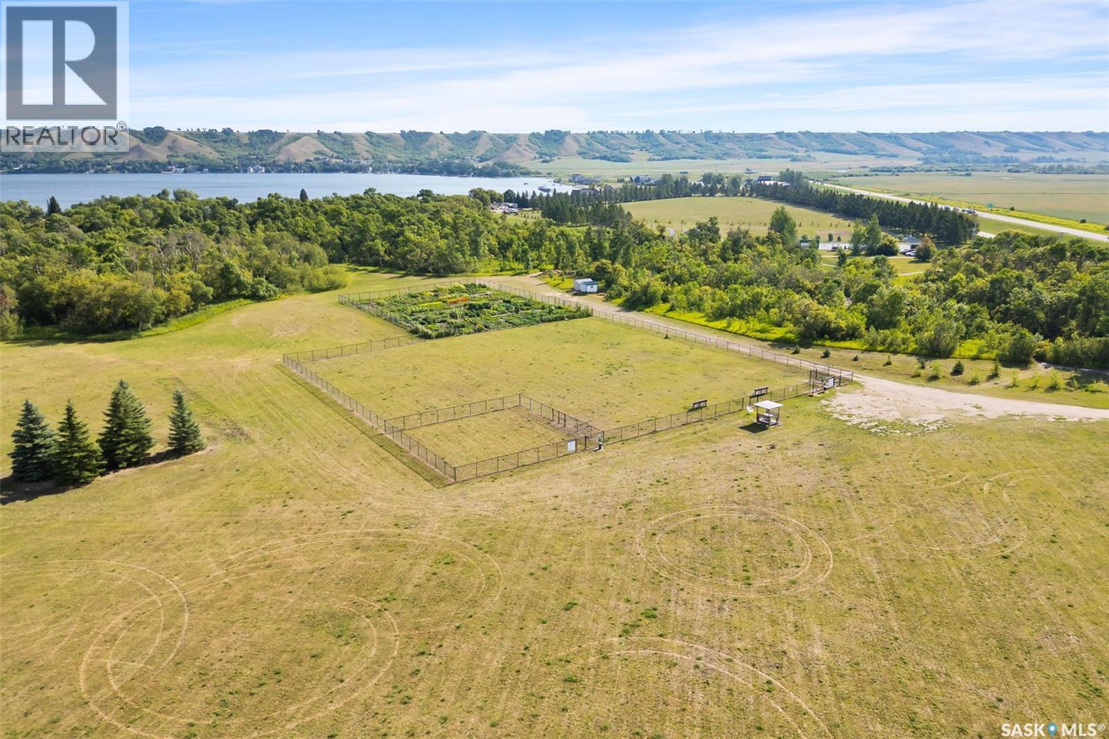 Photo 10 of 621 Berry Hills Road, Katepwa Beach SK