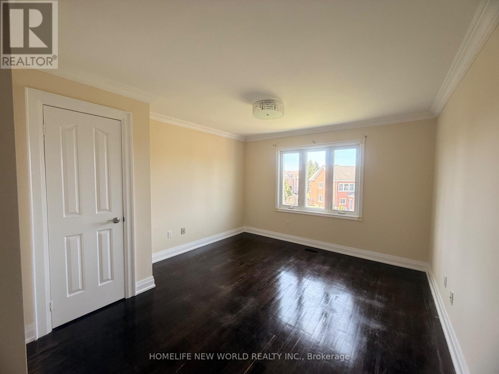 Photo 29 of 2 Gatewood Court, Richmond Hill ON
