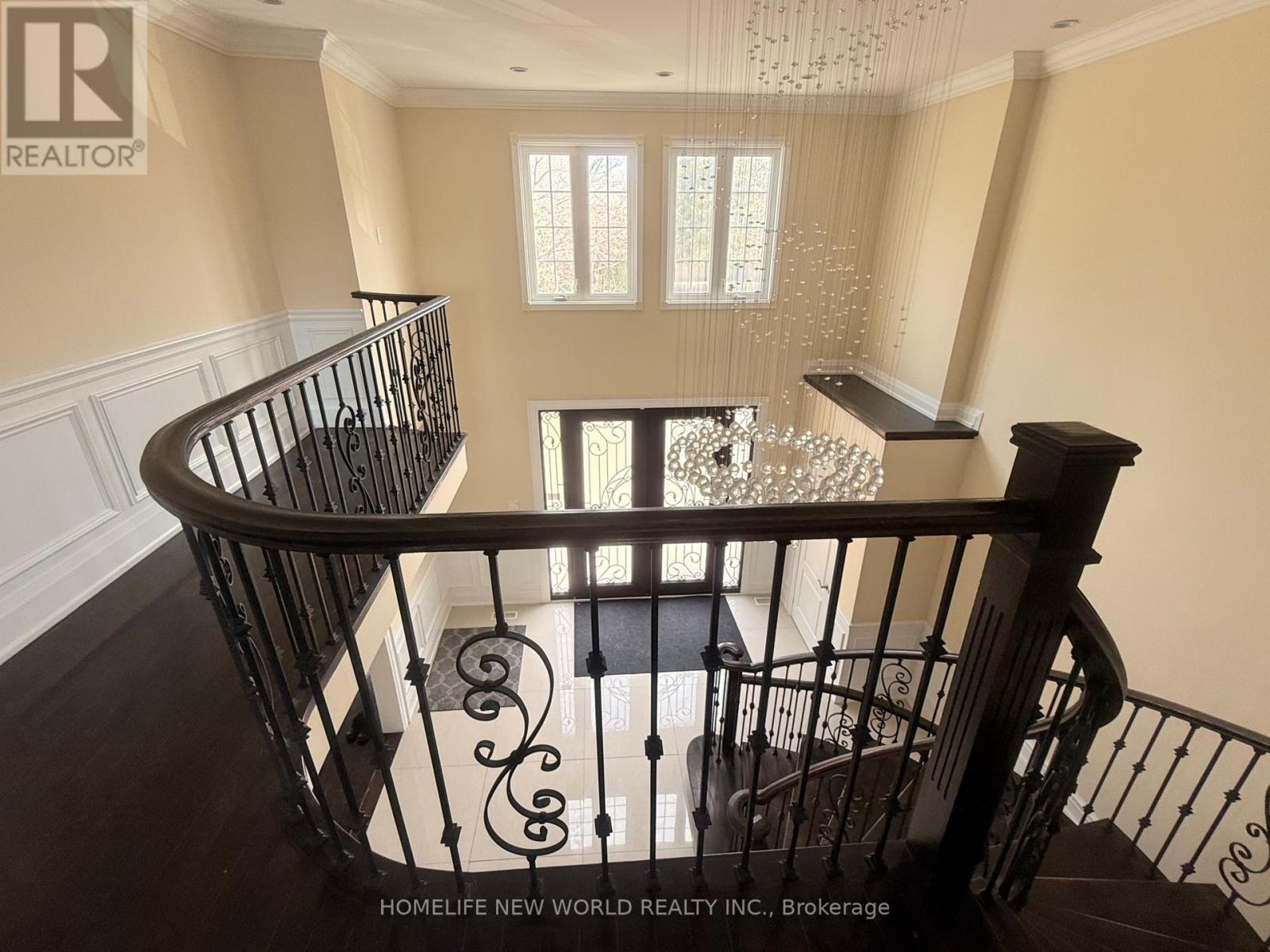 Photo 30 of 2 Gatewood Court, Richmond Hill ON