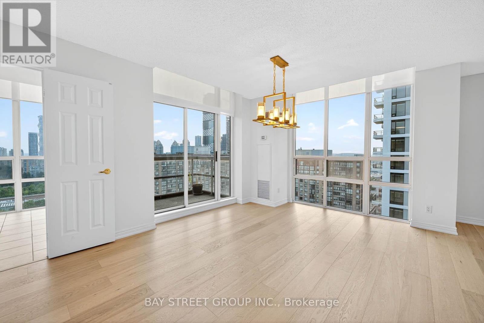 Photo 22 of 2907 156 Enfield Place, Mississauga ON