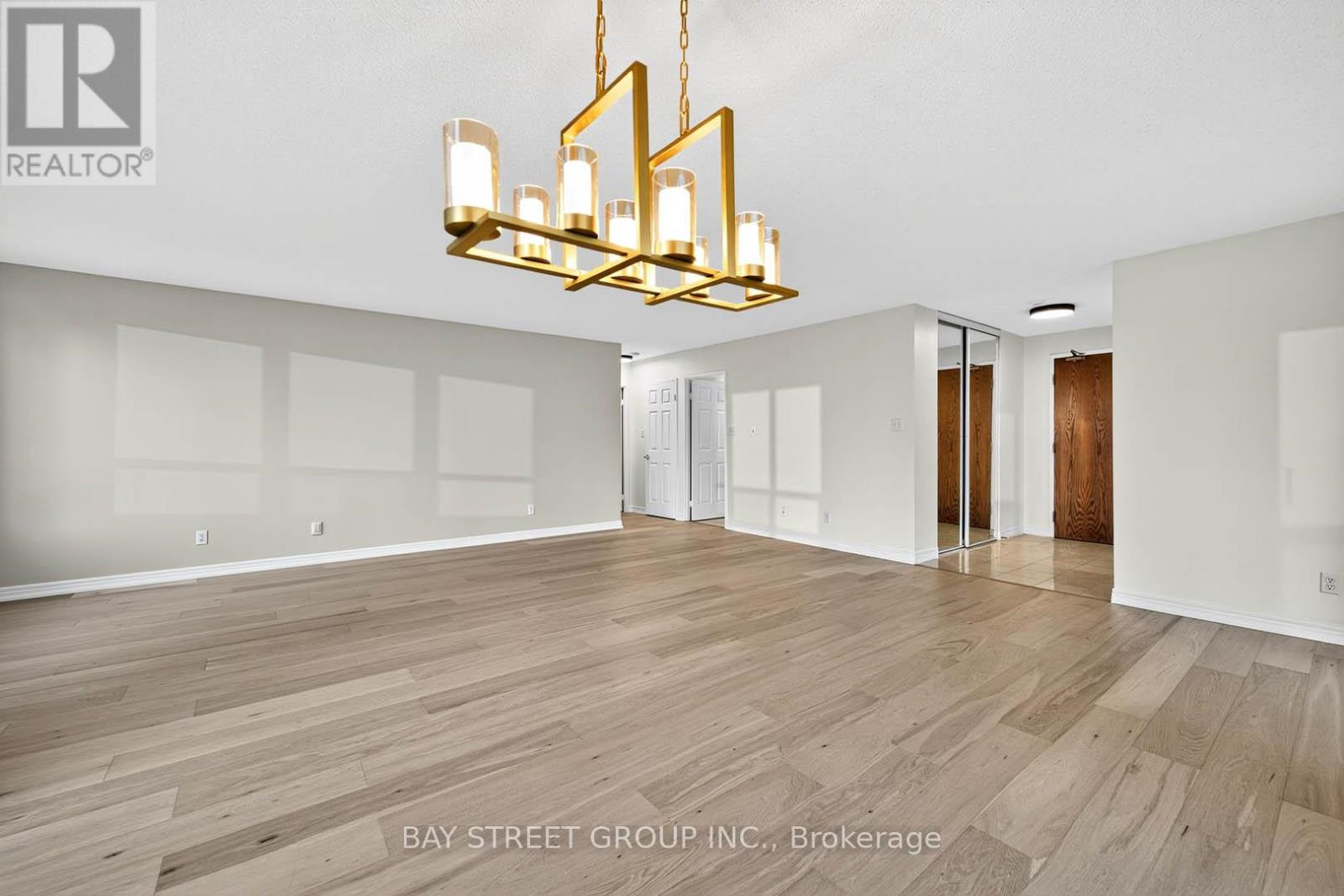 Photo 25 of 2907 156 Enfield Place, Mississauga ON