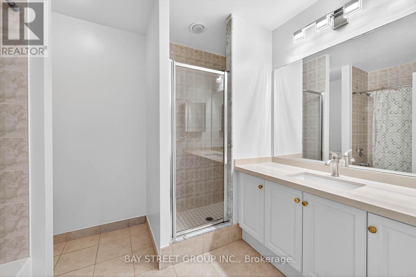 Photo 6 of 2907 156 Enfield Place, Mississauga ON