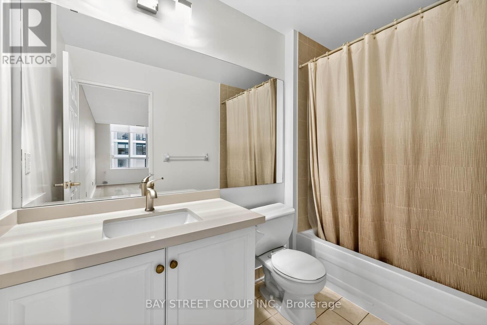 Photo 36 of 2907 156 Enfield Place, Mississauga ON