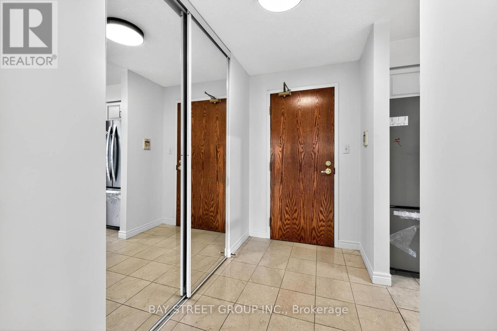 Photo 34 of 2907 156 Enfield Place, Mississauga ON