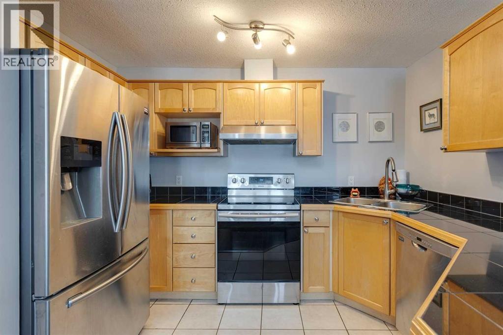 Photo 11 of 404 1631 28 Avenue Sw, Calgary AB