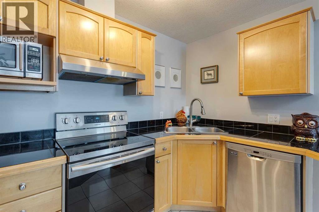 Photo 13 of 404 1631 28 Avenue Sw, Calgary AB