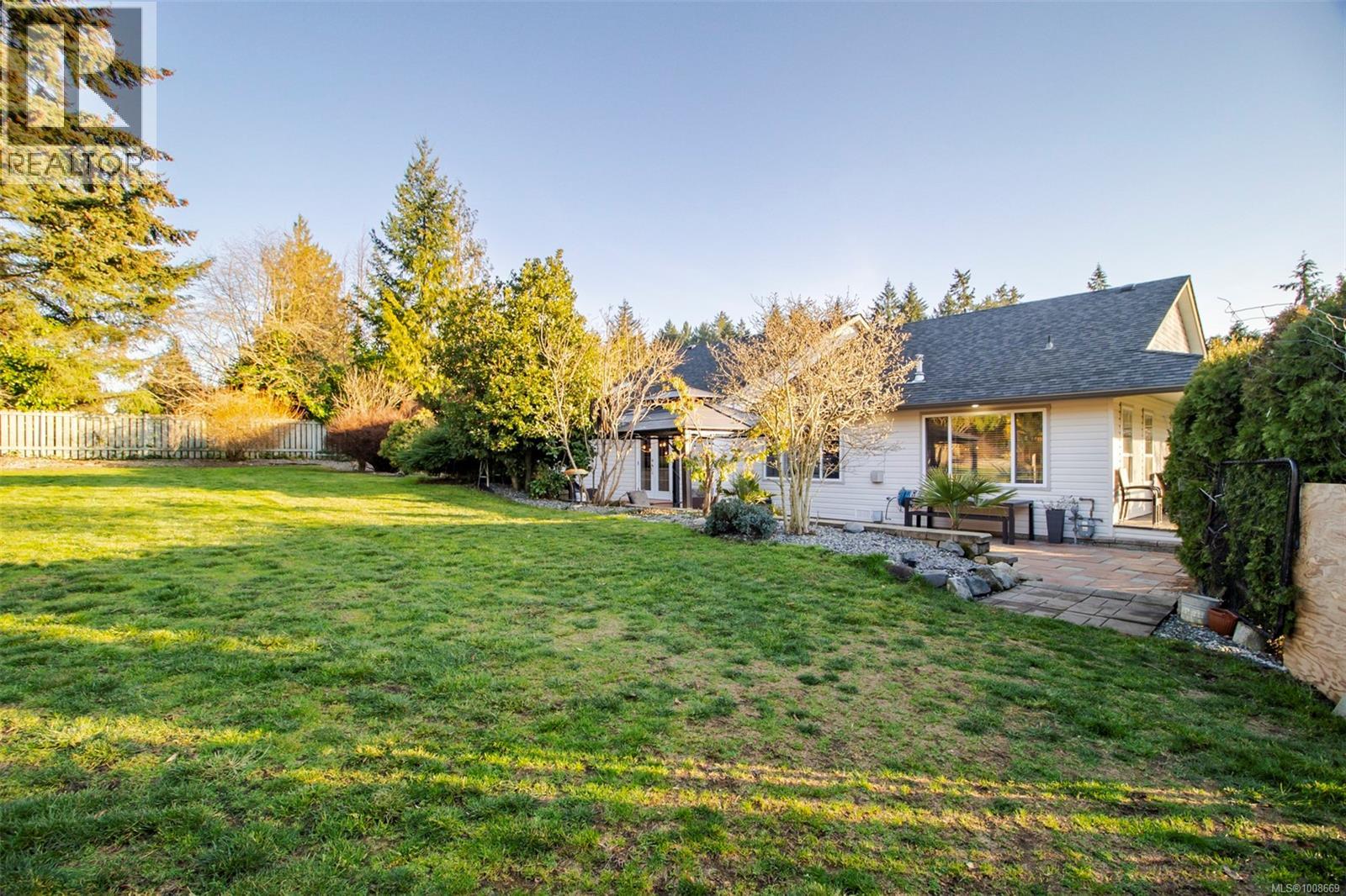Photo 52 of 1960 Emma Way, Nanaimo BC