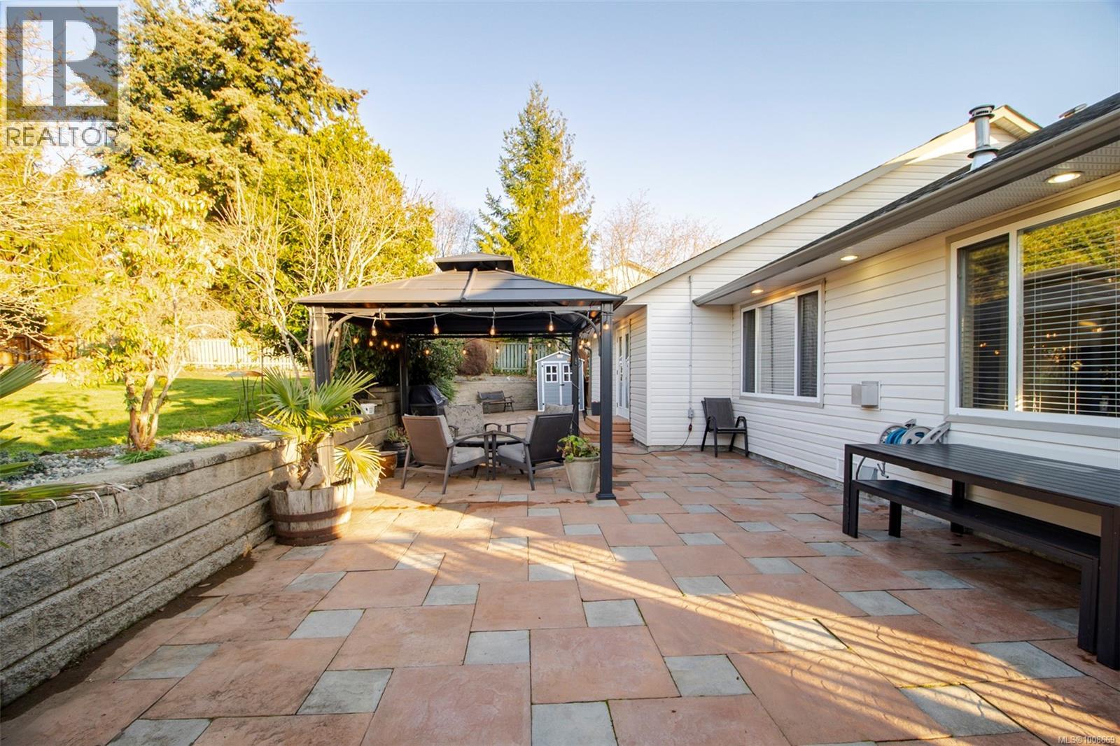 Photo 51 of 1960 Emma Way, Nanaimo BC