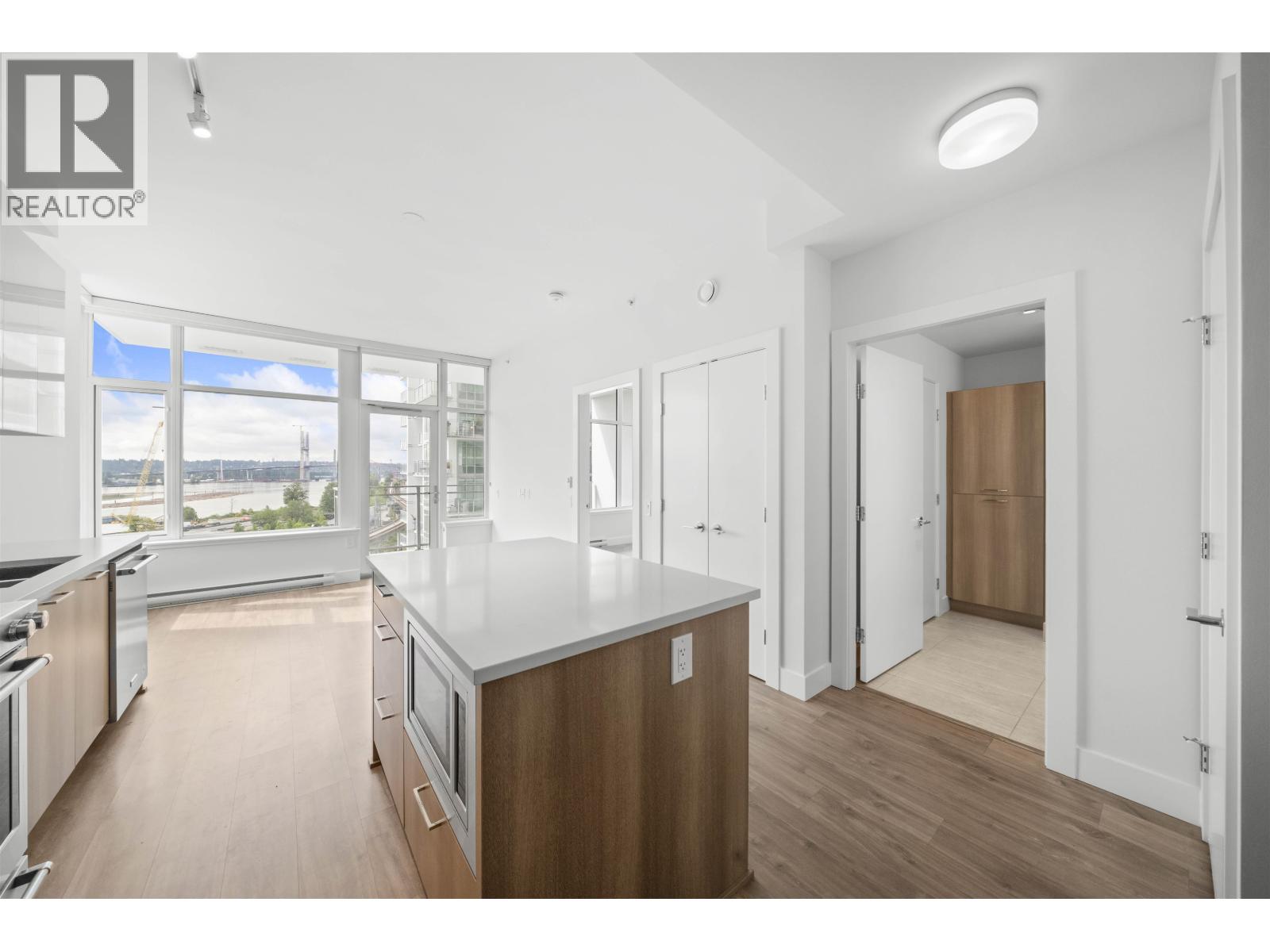 Photo 18 of 713 258 Nelsons Court, New Westminster BC