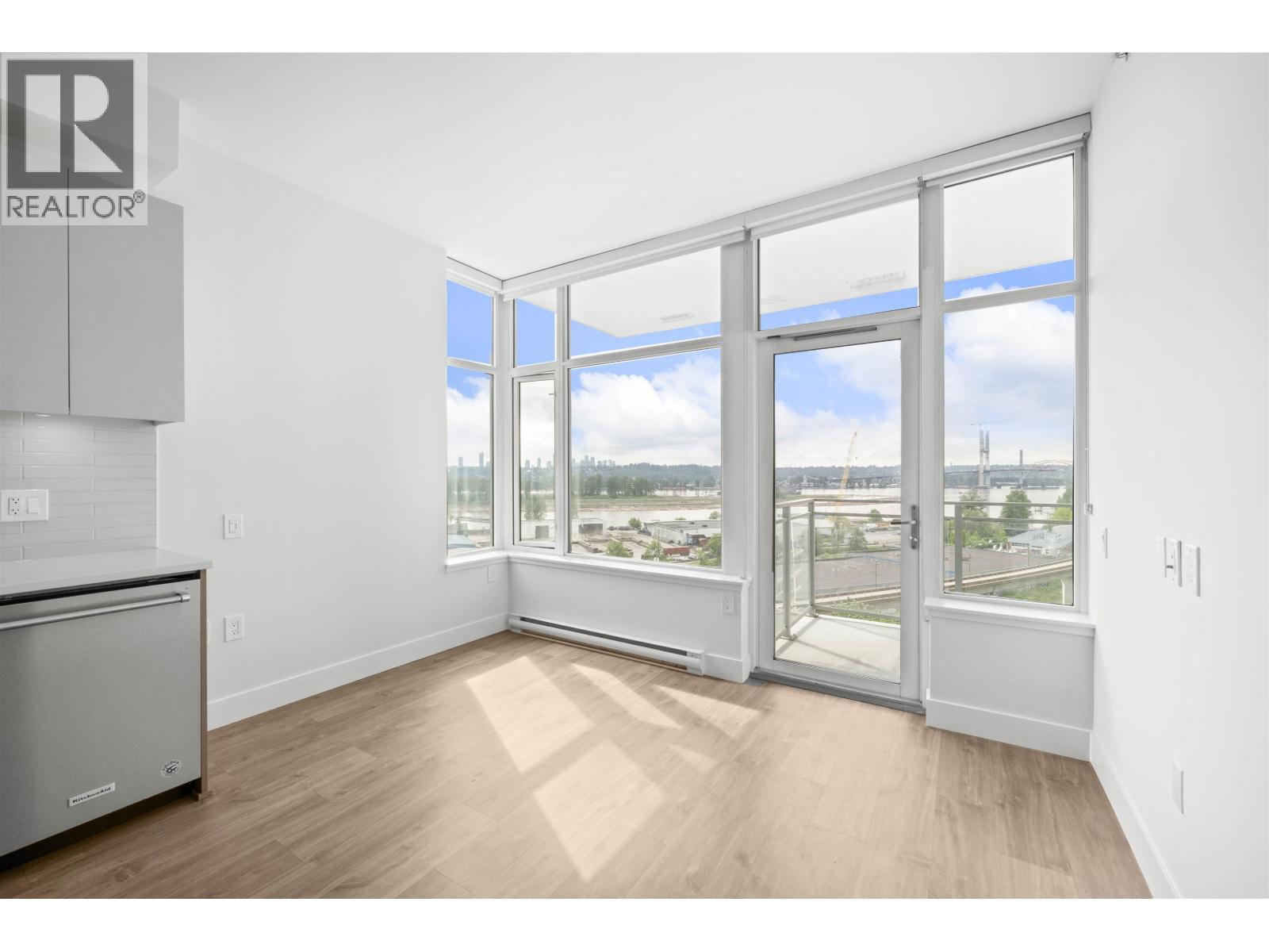 Photo 15 of 713 258 Nelsons Court, New Westminster BC