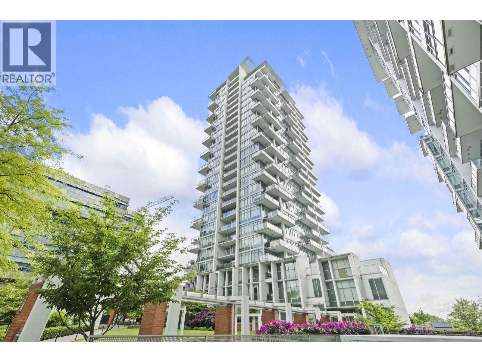 Photo 4 of 713 258 Nelsons Court, New Westminster BC