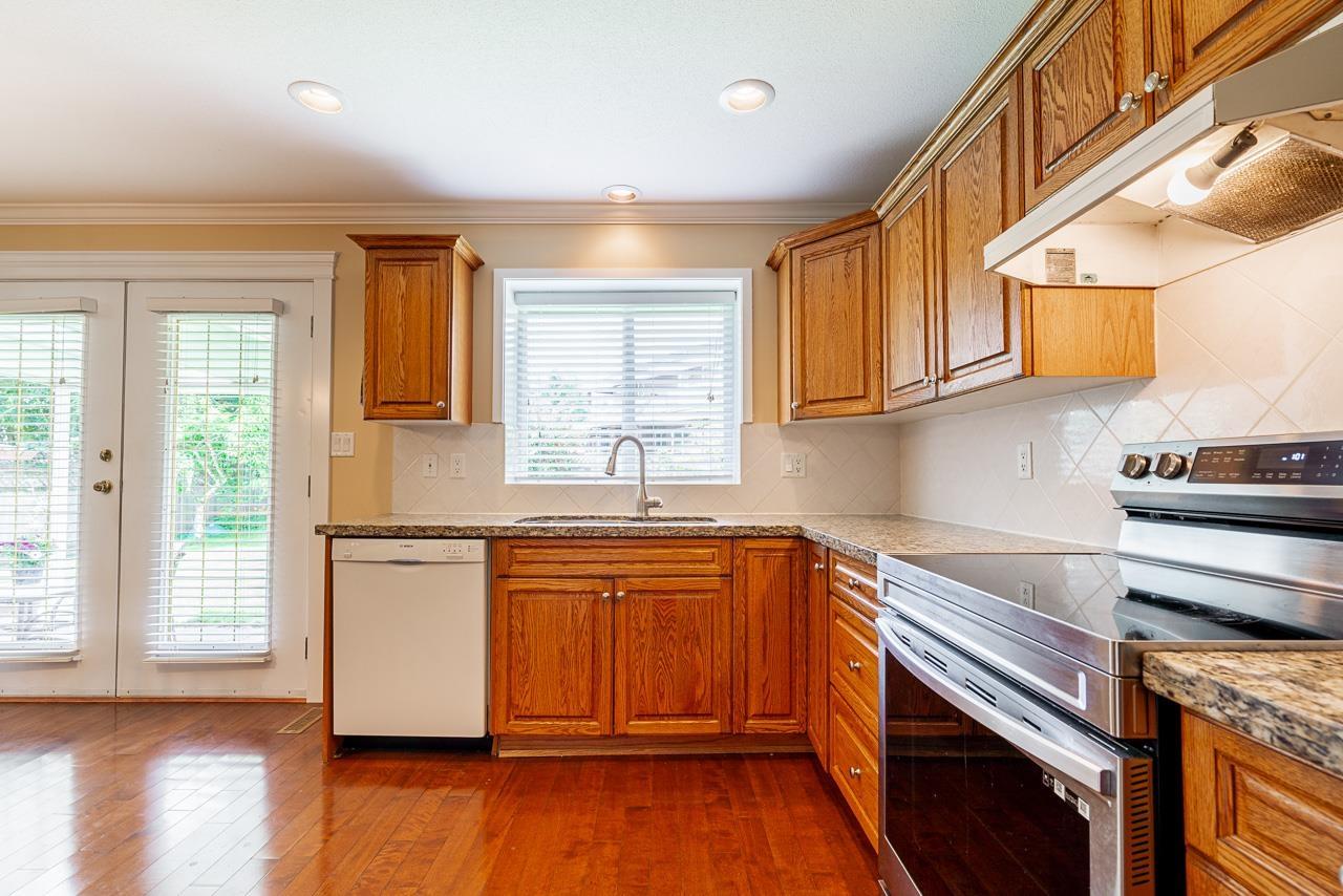Photo 18 of 9143 159 Street, Surrey BC