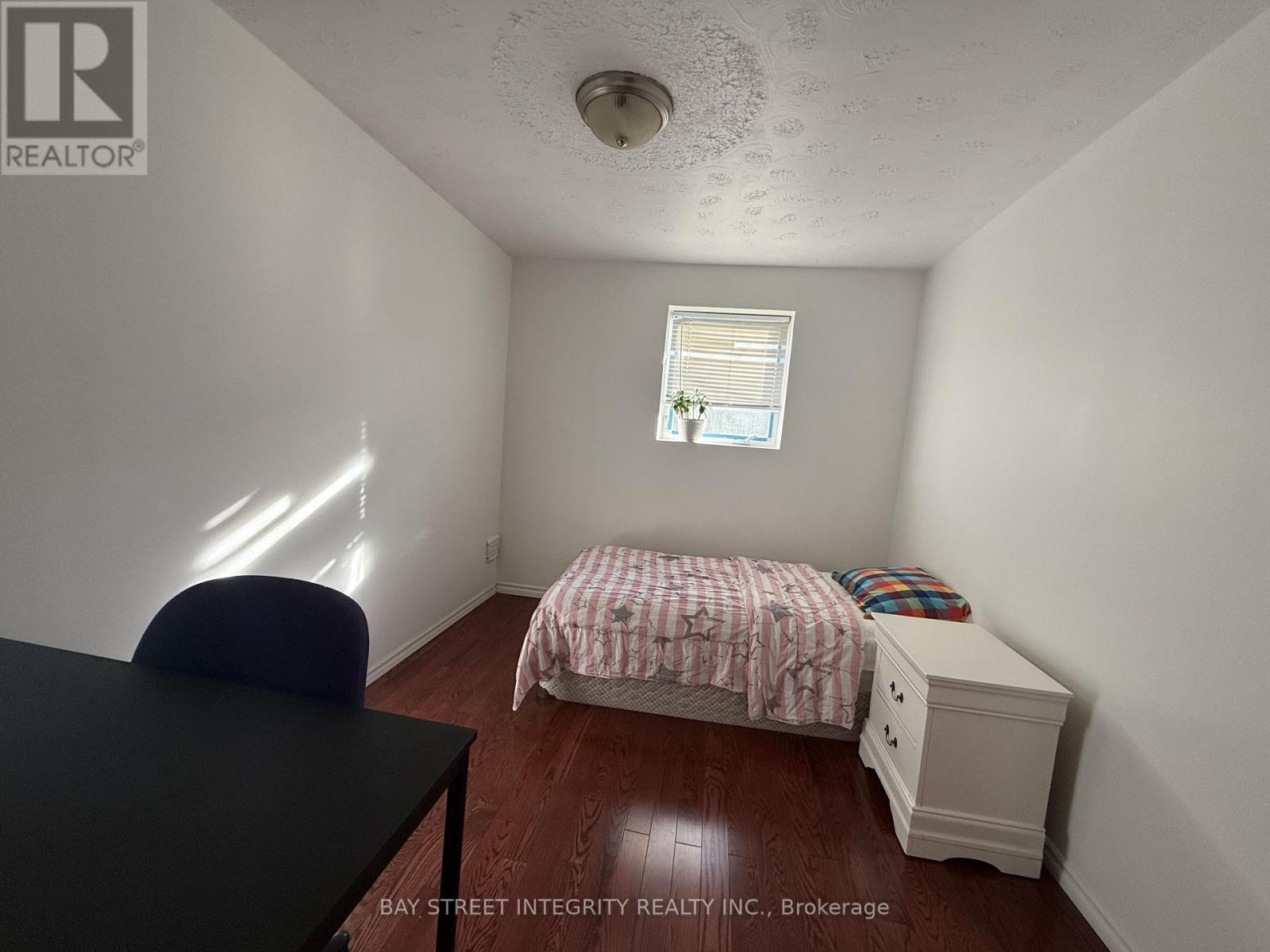 Photo 5 of Bsmt 34 Iangrove Terrace, Toronto ON