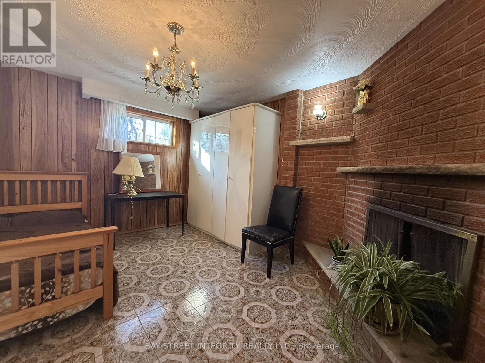 Photo 9 of Bsmt 34 Iangrove Terrace, Toronto ON