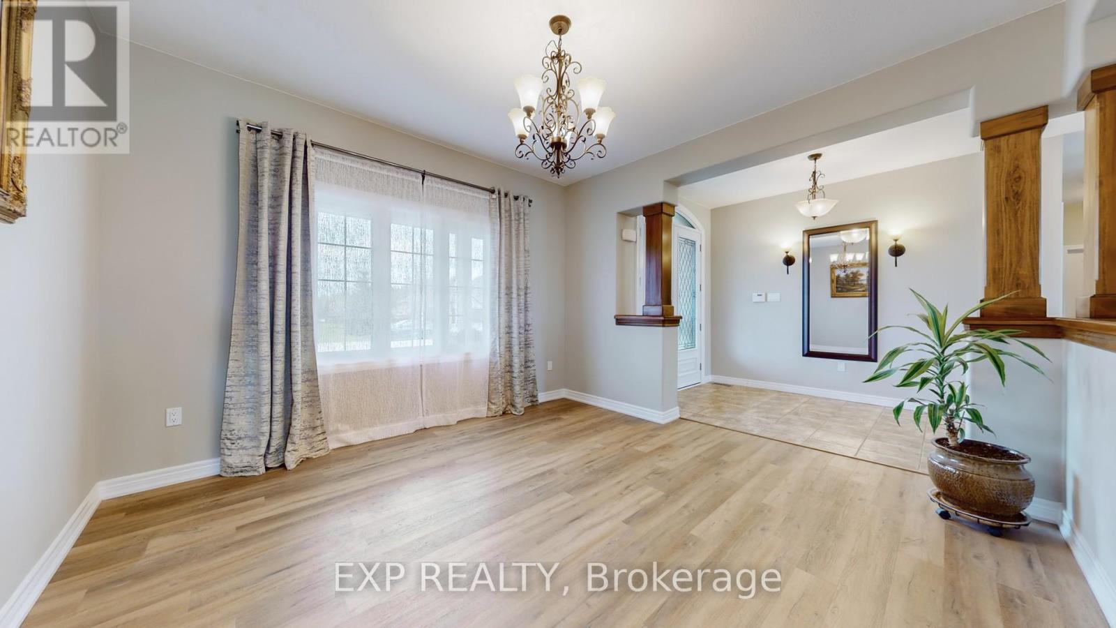Photo 21 of 42 Somerville Crescent W, Mulmur ON