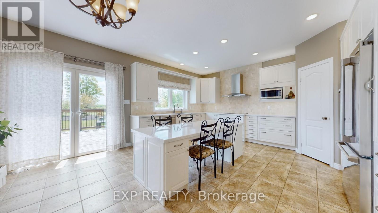 Photo 14 of 42 Somerville Crescent W, Mulmur ON