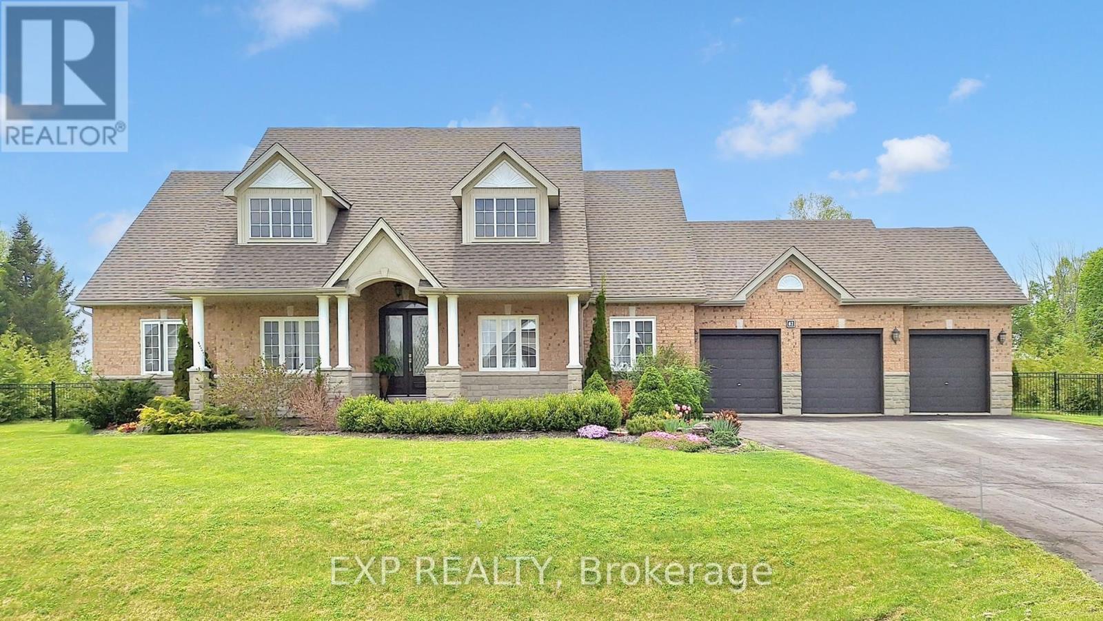 Photo 5 of 42 Somerville Crescent W, Mulmur ON