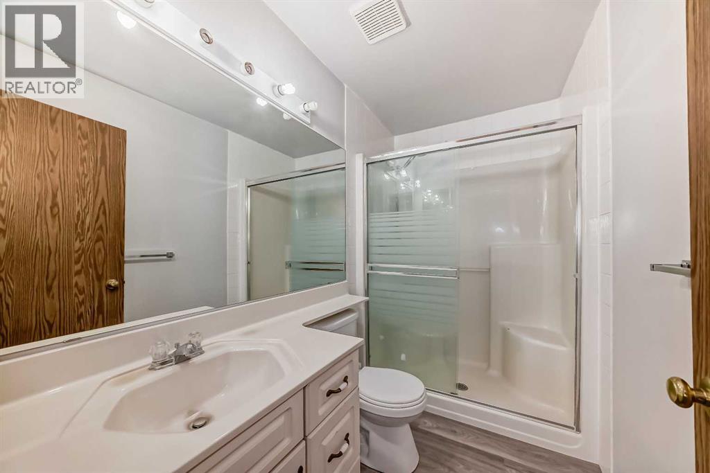 Photo 3 of 172 Panorama Hills Place Nw, Calgary AB