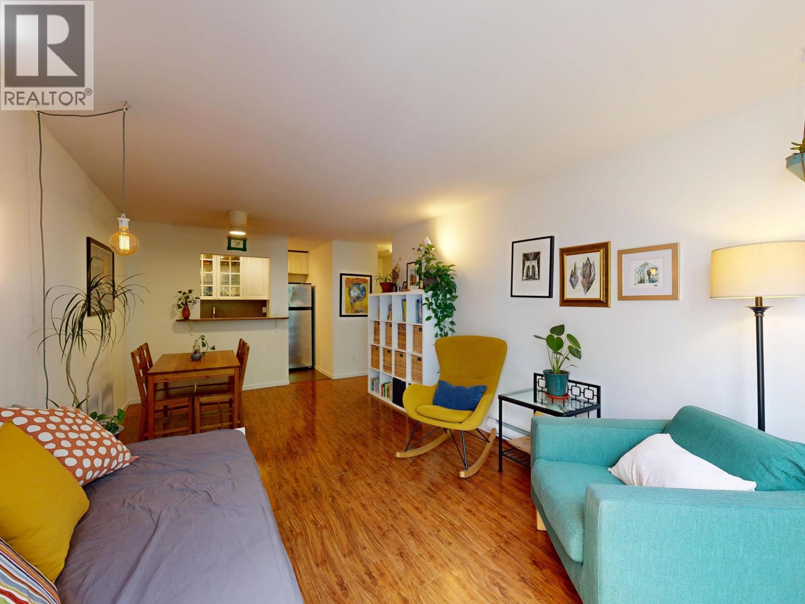 Photo 8 of 208 2173 W 6th Avenue, Vancouver BC