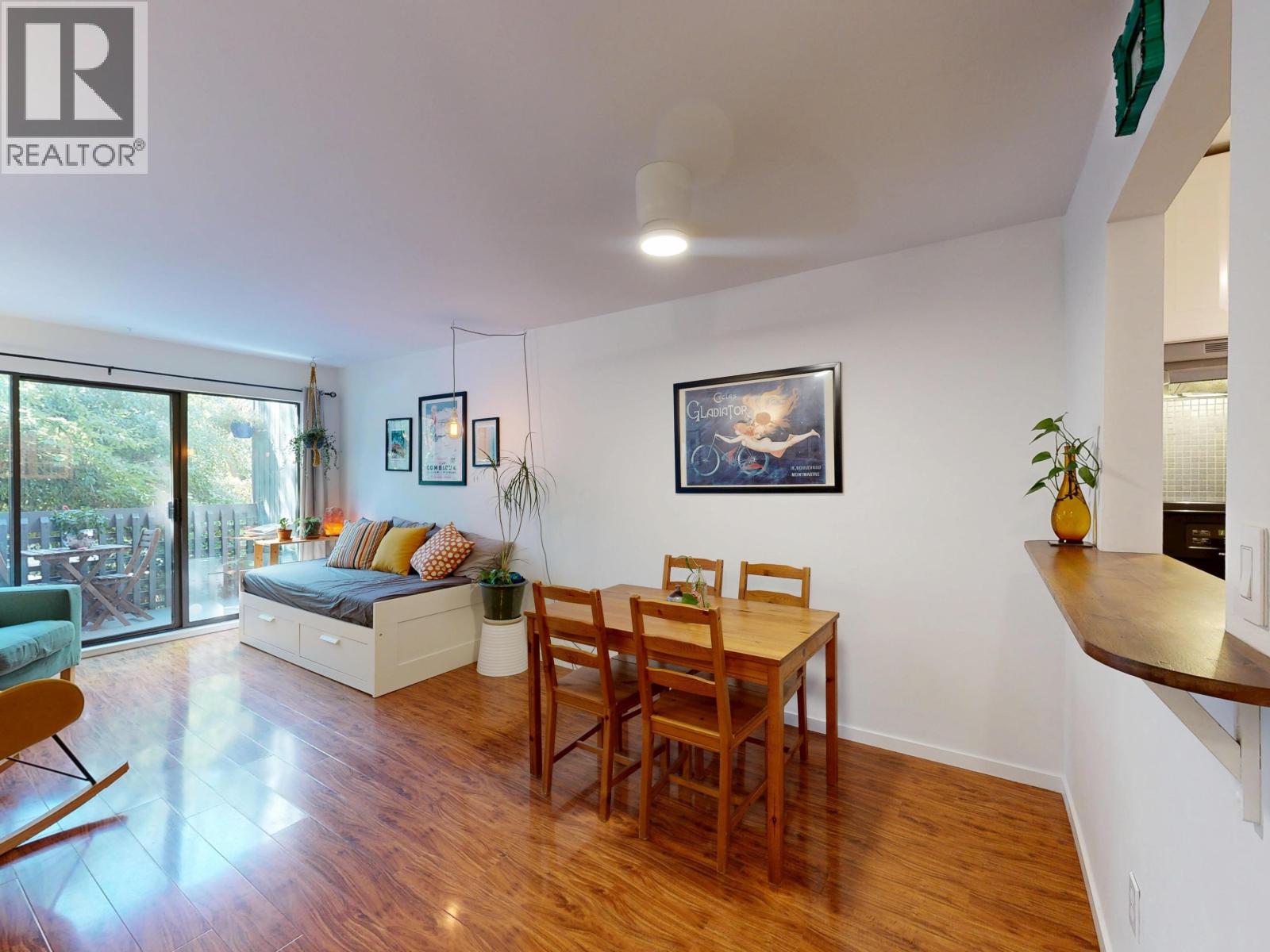 Photo 9 of 208 2173 W 6th Avenue, Vancouver BC