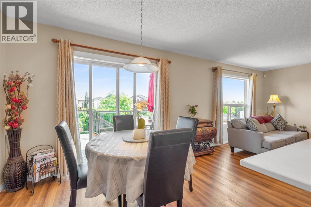 Single Family House for Sale in  Evermeadow Road SW Evergreen Calgary 
