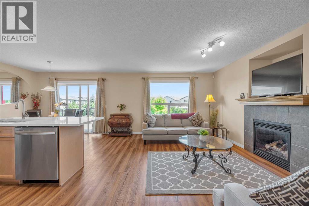 Single Family House for Sale in  Evermeadow Road SW Evergreen Calgary 