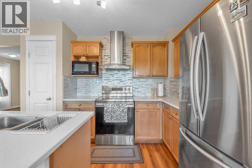 Single Family House for Sale in  Evermeadow Road SW Evergreen Calgary 