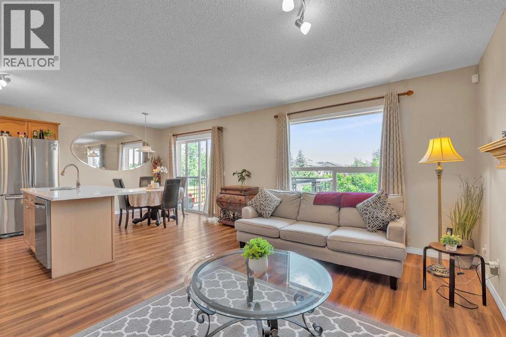 Single Family House for Sale in  Evermeadow Road SW Evergreen Calgary 