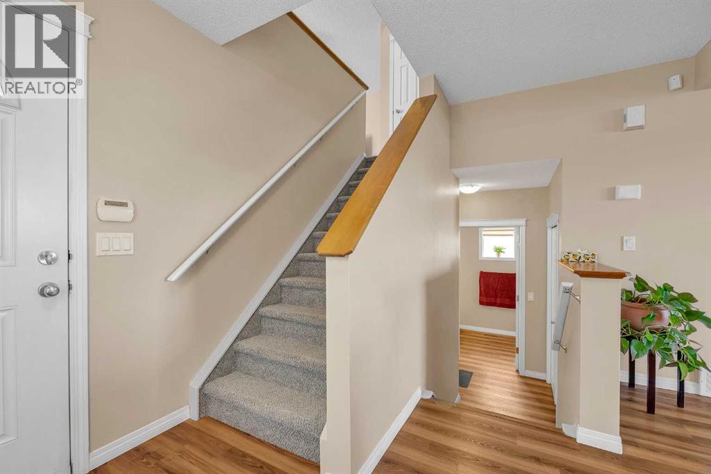 Single Family House for Sale in  Evermeadow Road SW Evergreen Calgary 
