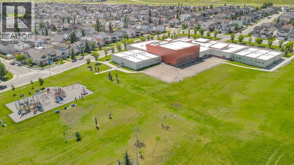 Single Family House for Sale in  Evermeadow Road SW Evergreen Calgary 