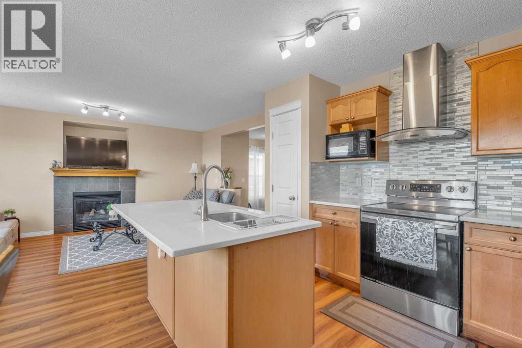 Single Family House for Sale in  Evermeadow Road SW Evergreen Calgary 