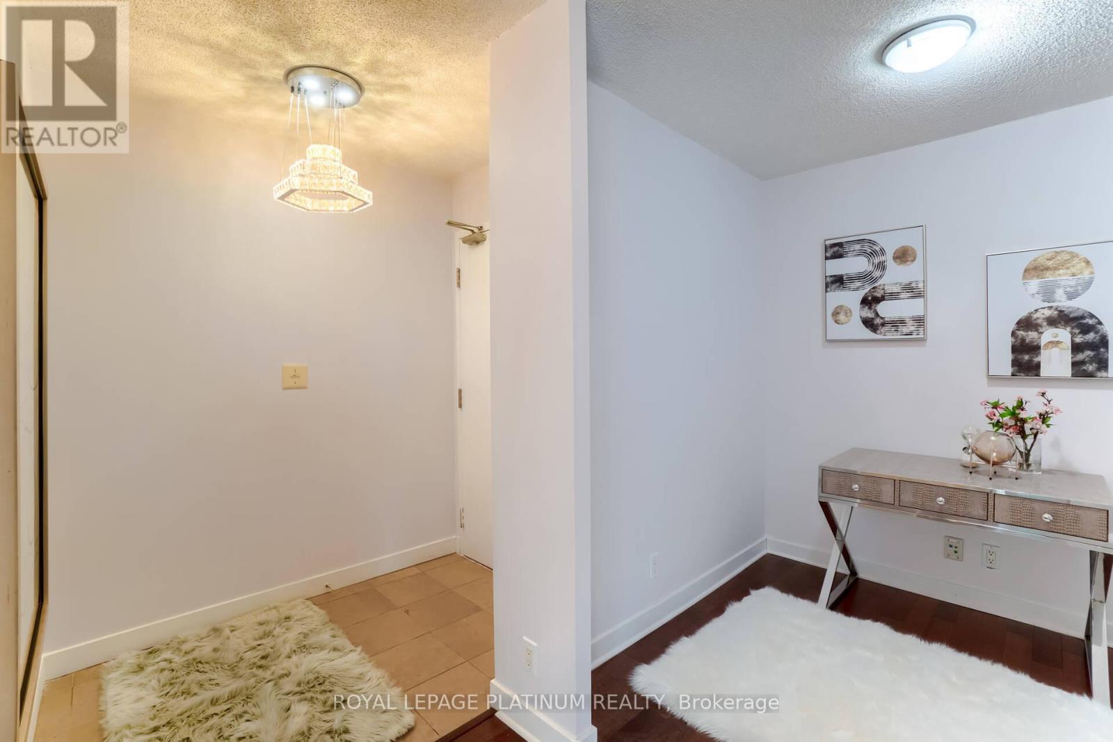 Photo 10 of 2309 397 Front Street W, Toronto ON