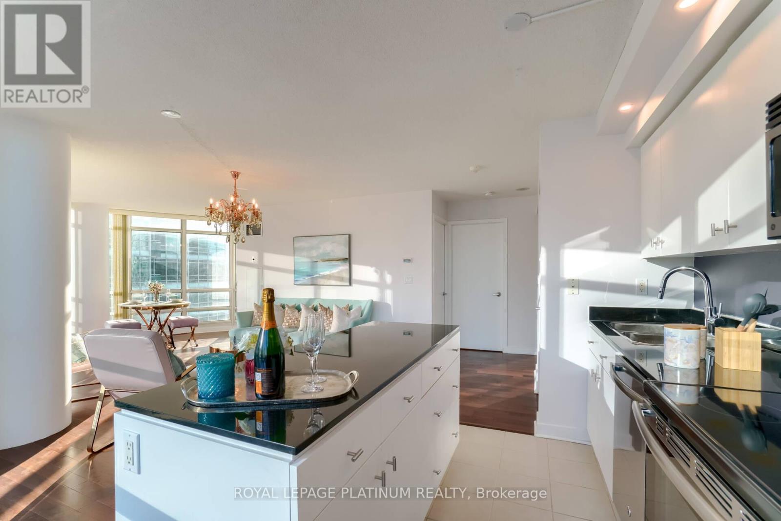 Photo 6 of 2309 397 Front Street W, Toronto ON